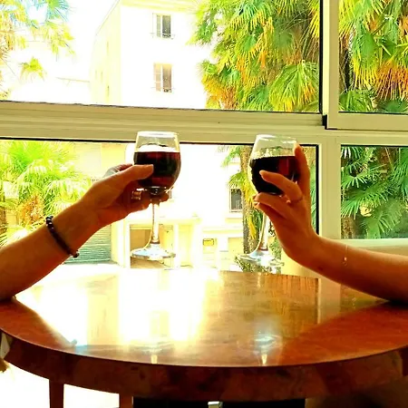 Jeanne D'arc Hotel