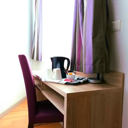 Hotel Jeanne D'arc 4*