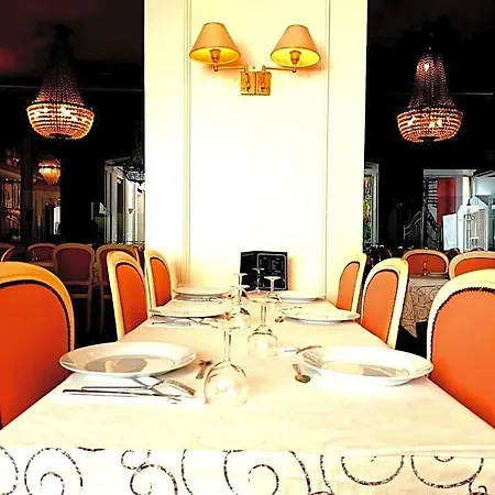 Jeanne D'arc Hotel Lourdes