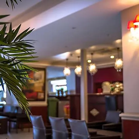 Hotel Jeanne D'arc 4*