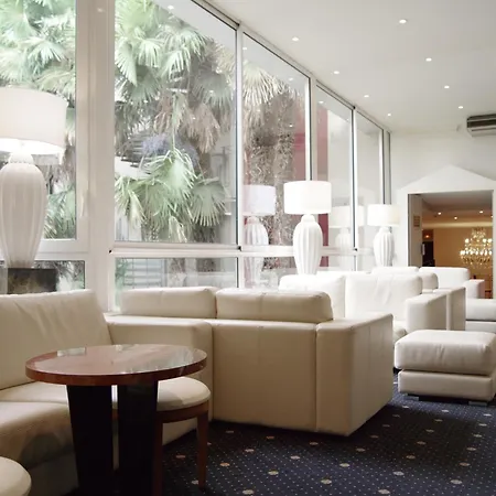 Jeanne D'arc Hotel Lourdes