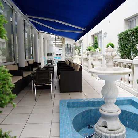 Hotel Jeanne D'arc 4*