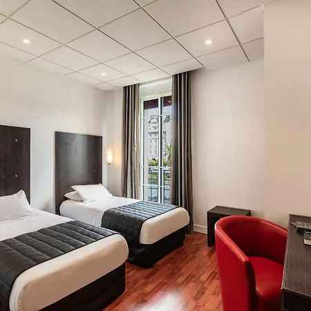 Hotel Jeanne D'arc 4*